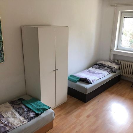 Hostel House Near Bvv-Vystaviste ブルノ エクステリア 写真